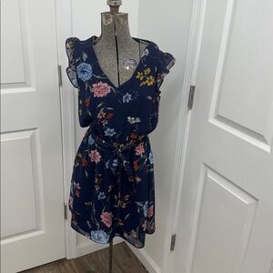 Women’s Express size Medium Navy Floral V-Neck Belted Summer Dress